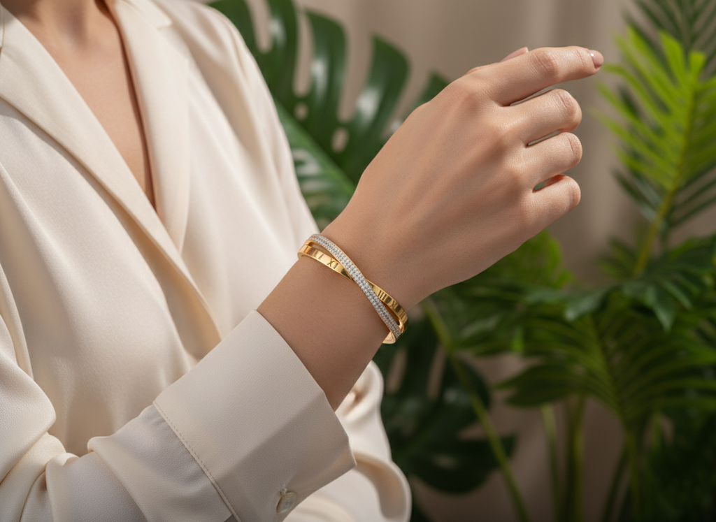 Classic Roman Gold Bracelet