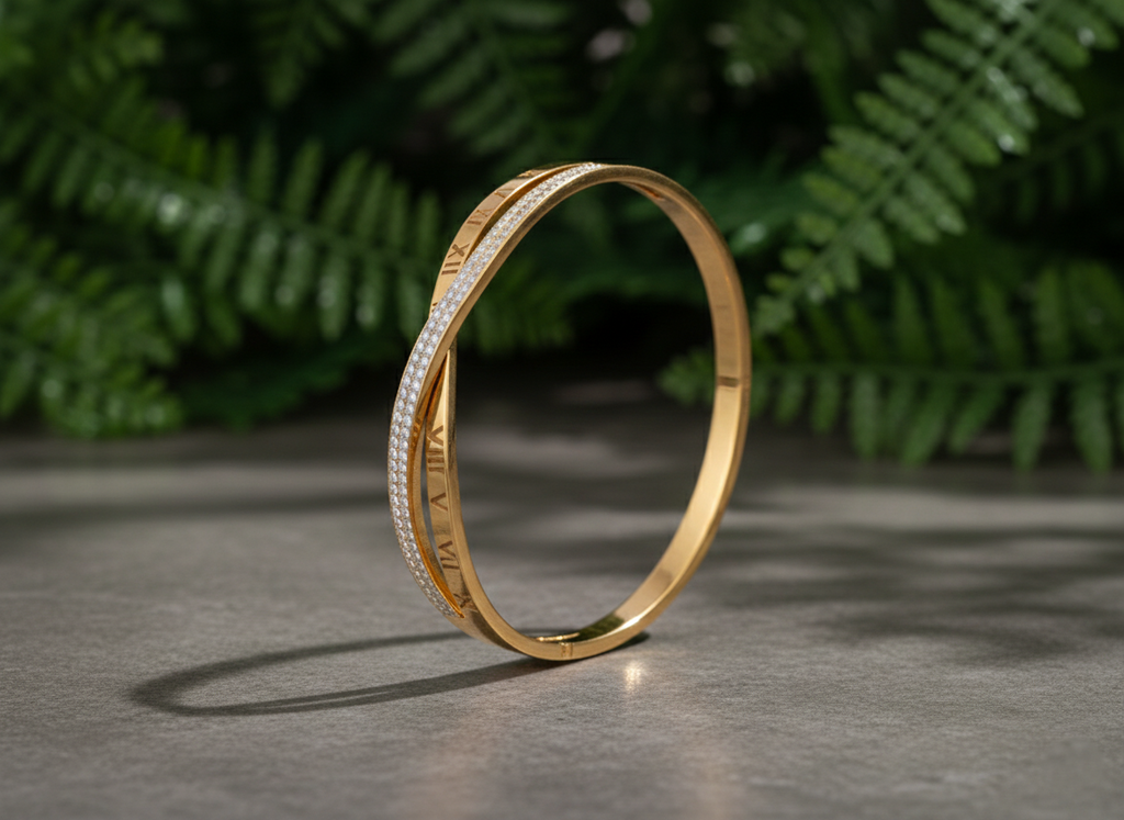 Classic Roman Gold Bracelet